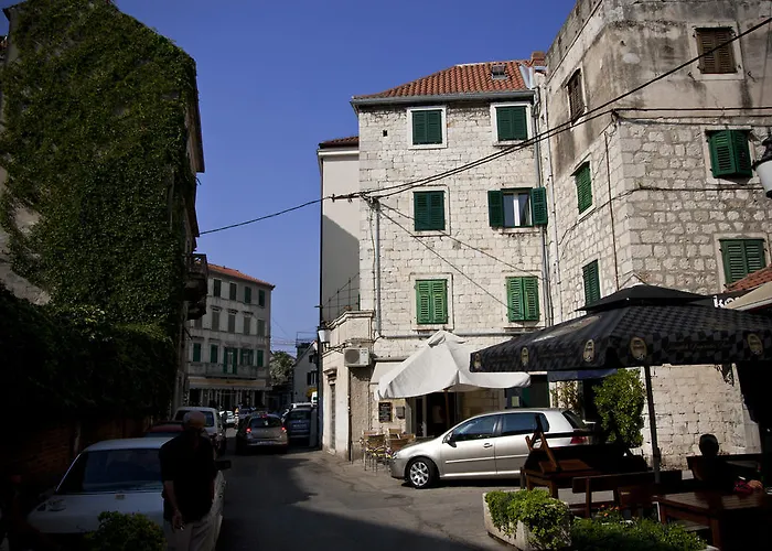 Speruna Luxury Inn